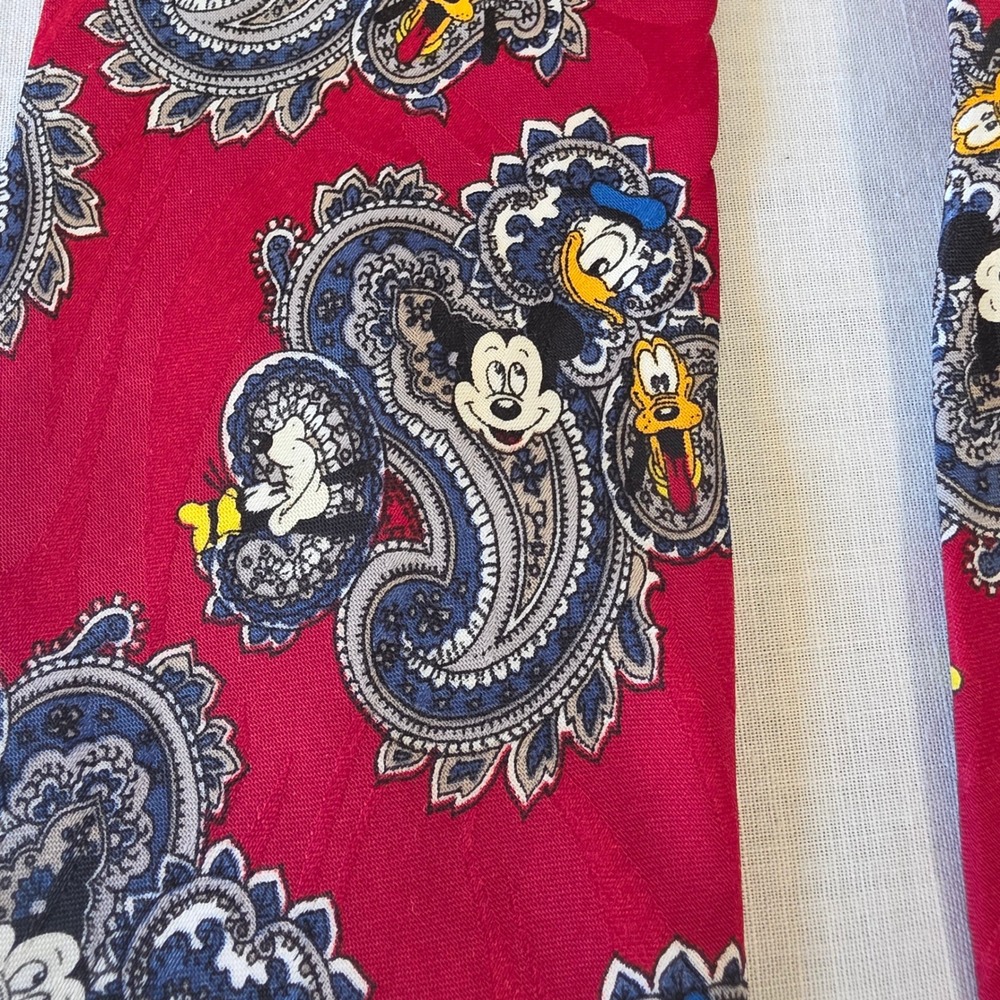 Disney Mickey Unlimited Paisley Tie Mickey Donald Pluto Red Novelty OS Vintage